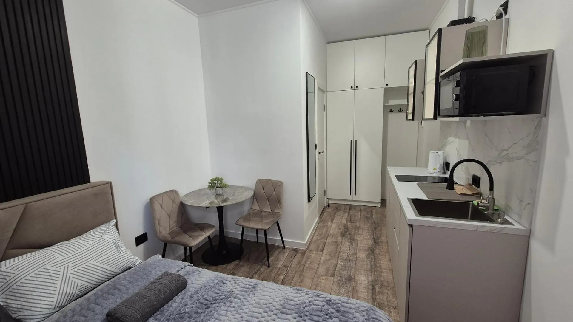 Apartment Новенька Квартирка Біля Вокзалу Та Костелу Вулиця Війтовича 1